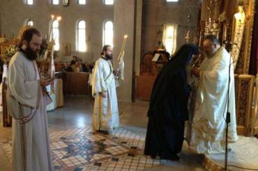 Θεία Λειτουργία στον Ιερό Ναό Αγίων Αποστόλων Πέτρου και Παύλου Μεσοποταμίας