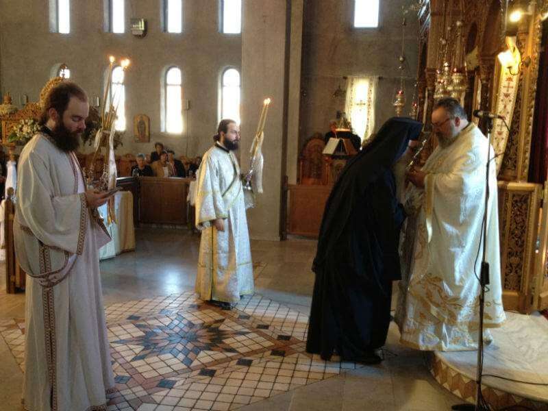 Θεία Λειτουργία στον Ιερό Ναό Αγίων Αποστόλων Πέτρου και Παύλου Μεσοποταμίας