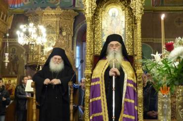 Ο Ηγούμενος της Ιεράς Μονής Βατοπεδίου Γέροντας Εφραίμ στην Καστοριά (ΦΩΤΟ)