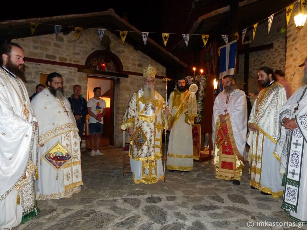 Υπαίθρια Ιερά Αγρυπνία στην Παναγία την Μαυριώτισσα (ΦΩΤΟΓΡΑΦΙΕΣ)