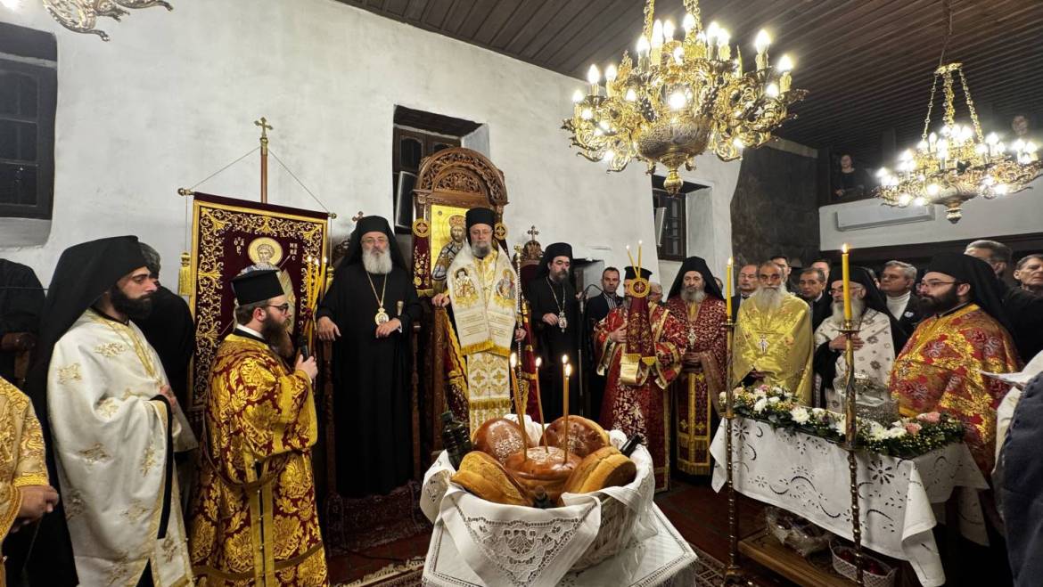 Πολυαρχιερατικὸς Ἑσπερινὸς γιὰ τὸν προστάτη της Καστοριᾶς, Ἅγιο Μεγαλομάρτυρα Μηνᾶ τὸν Θαυματουργό